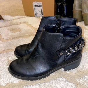 Guess black low heel boots size 9